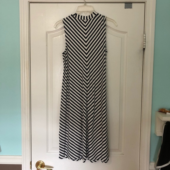 New J Crew Sleevless Striped Chevron dress - Picture 2 of 3